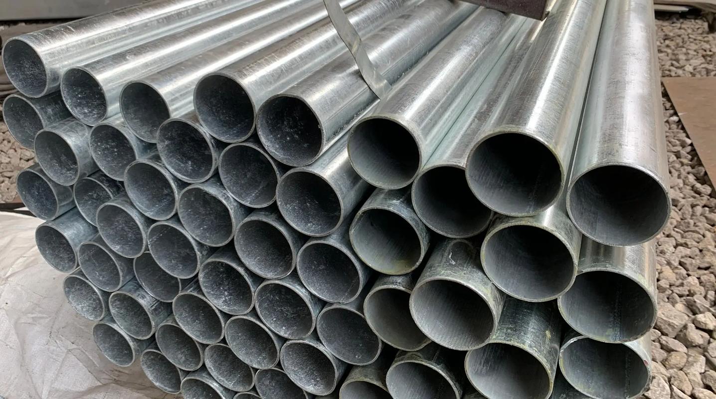 热镀锌钢管的包装材料及其防潮防锈作用