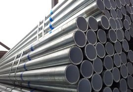 钢塑钢管与无缝钢管的特性与应用对比